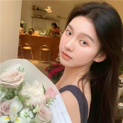 怕羞的黄莺